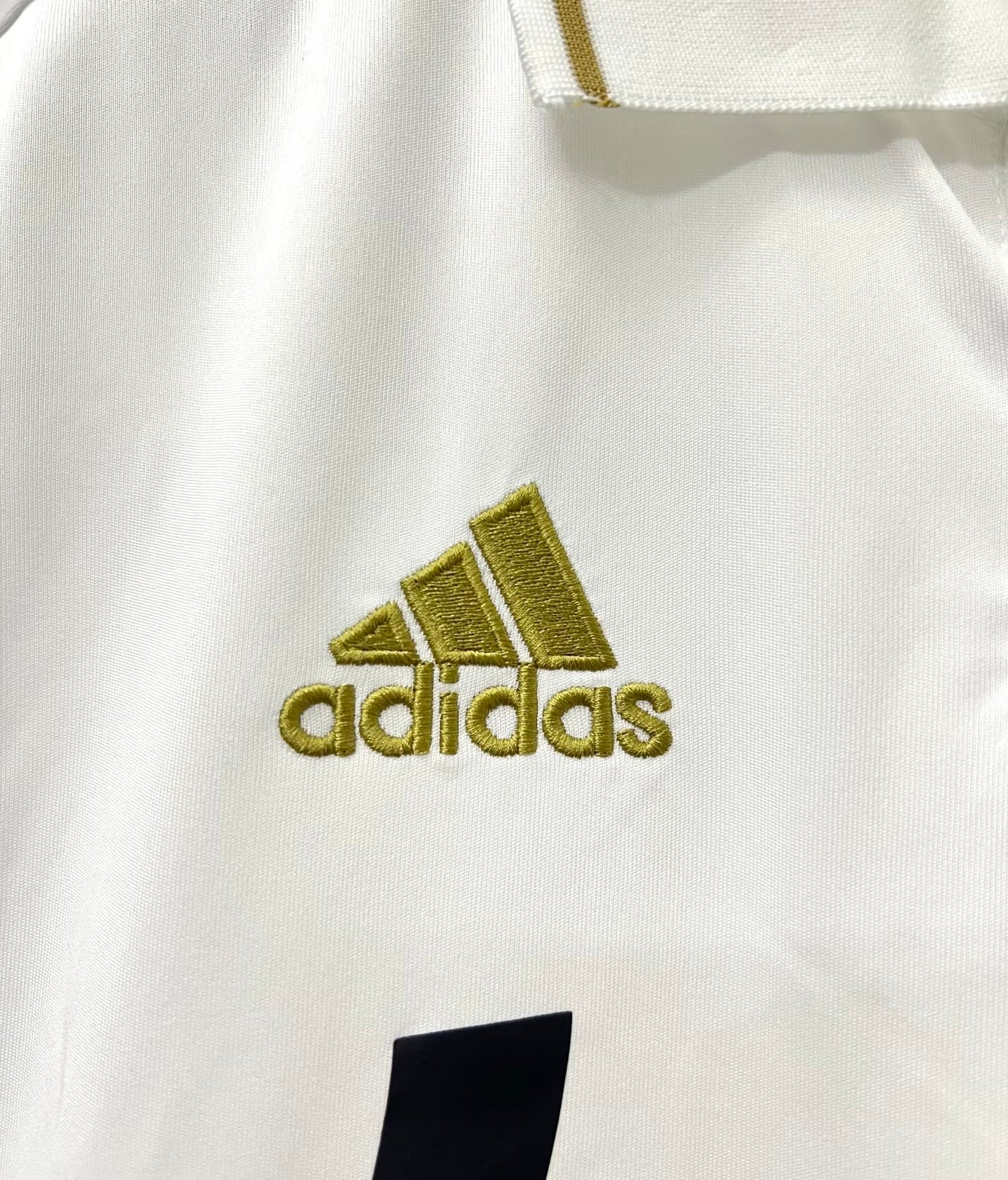 Man's Retro Jersey Real Madrid Team - 2011/12