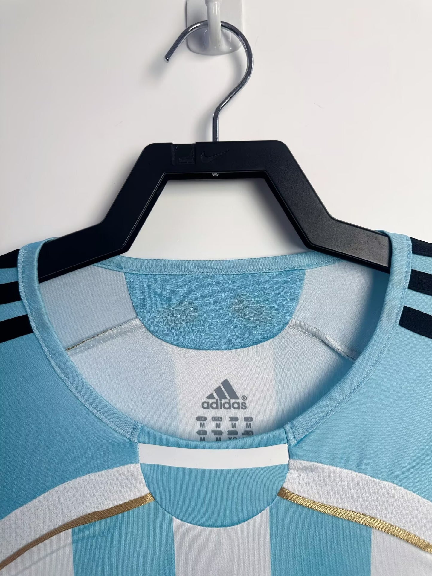Man's Retro Long Sleeve Argentina National Team Home- 2006/07