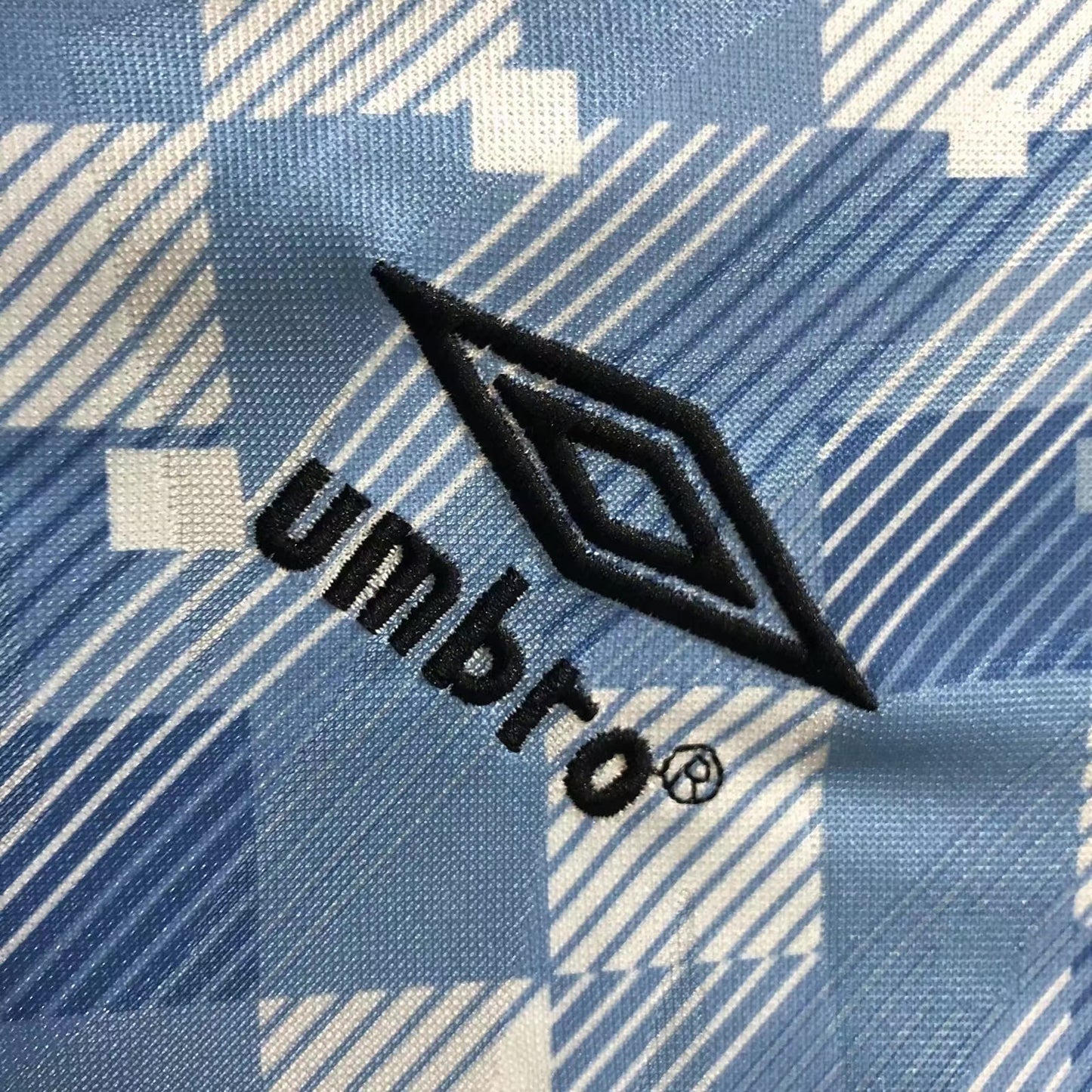 Man's Retro Jersey England National Team Blue - 1990