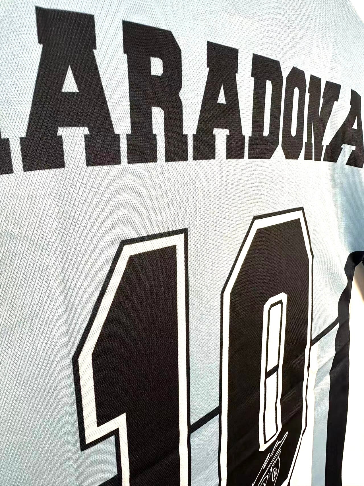 Man's Retro Jersey Argentina National Team  Maradona Commemorative Edition - 2001