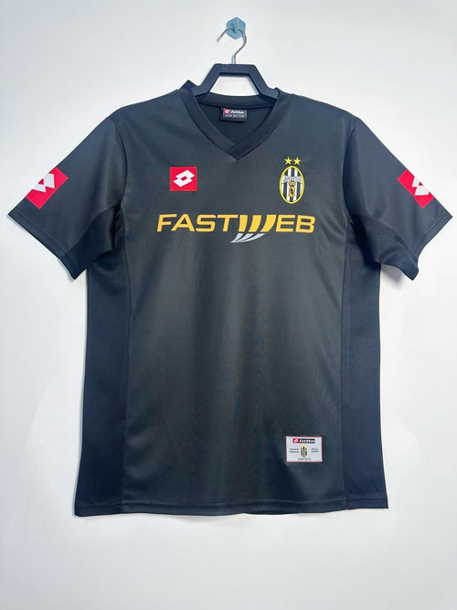 Man's Retro Jersey Juventus Team Away - 2001/02