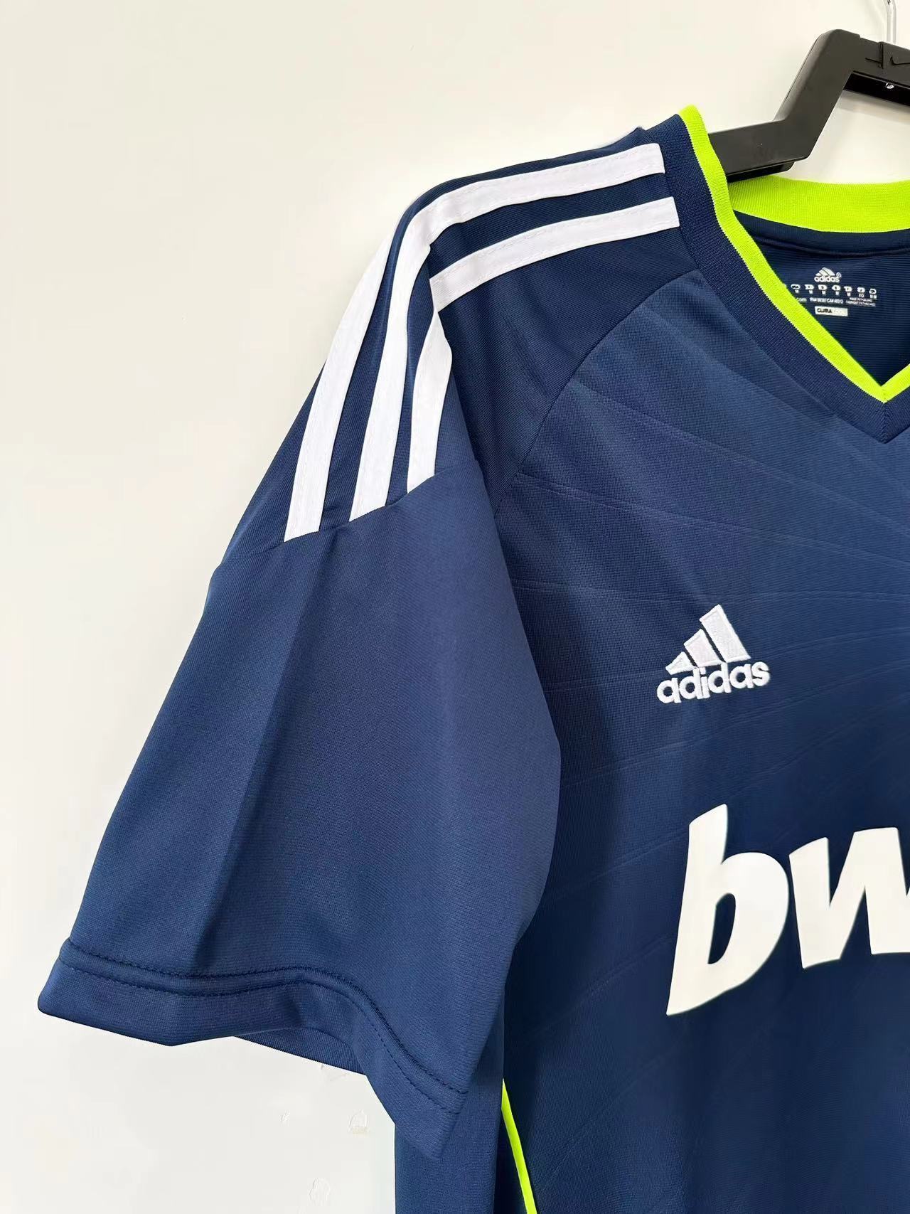 Man's Retro Jersey Real Madrid Team - 2010/11