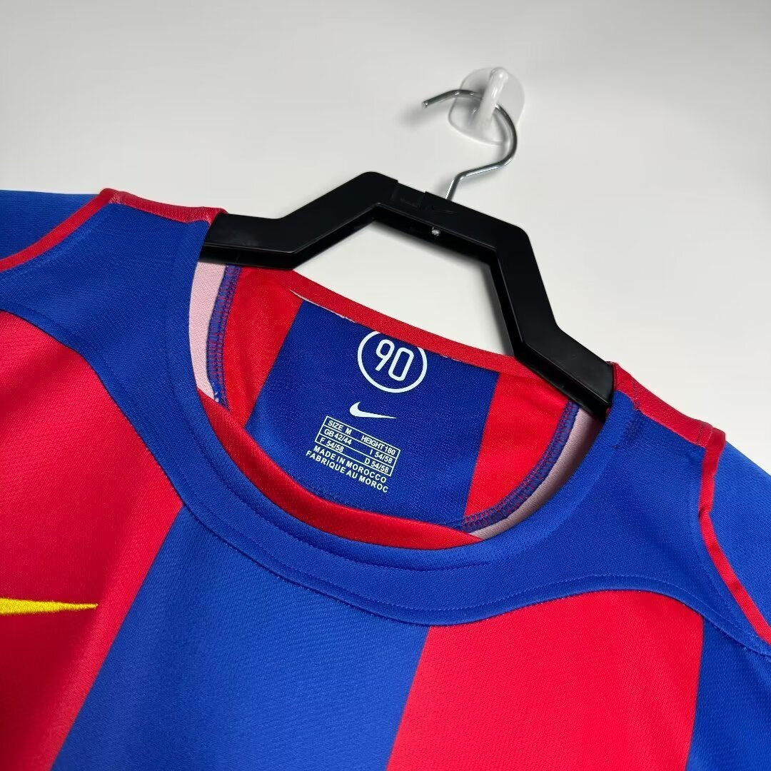 Man's Retro Jersey Barcelona Team Home - 2004/2005