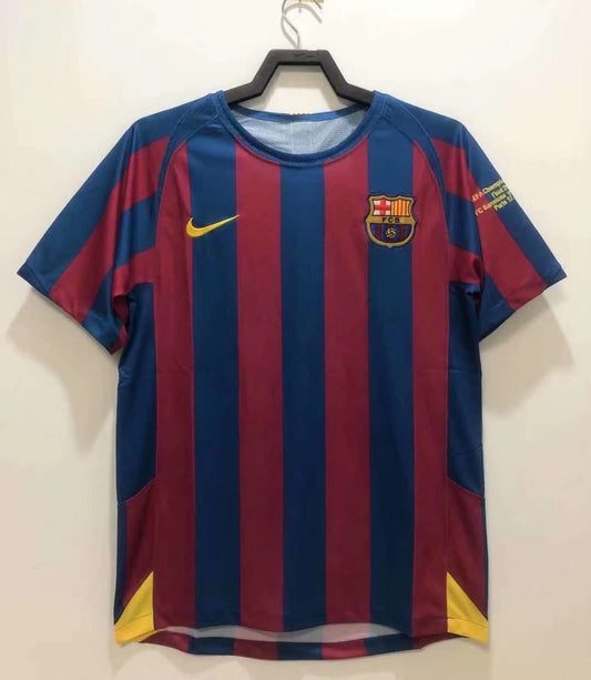 Man's Retro Jersey Barcelona Team Champions League Home - 2005/06