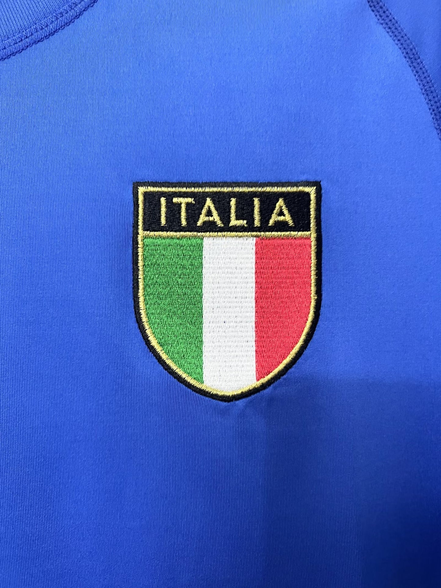 Man's Retro Jersey Italy National Team - 2000