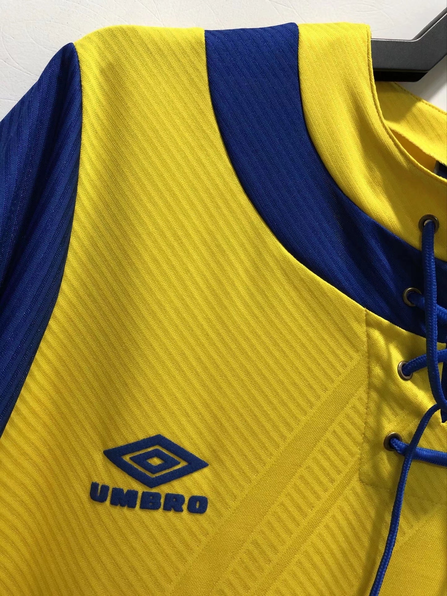Man's Retro Jersey Parma Calcio Team Yellow - 1993/95