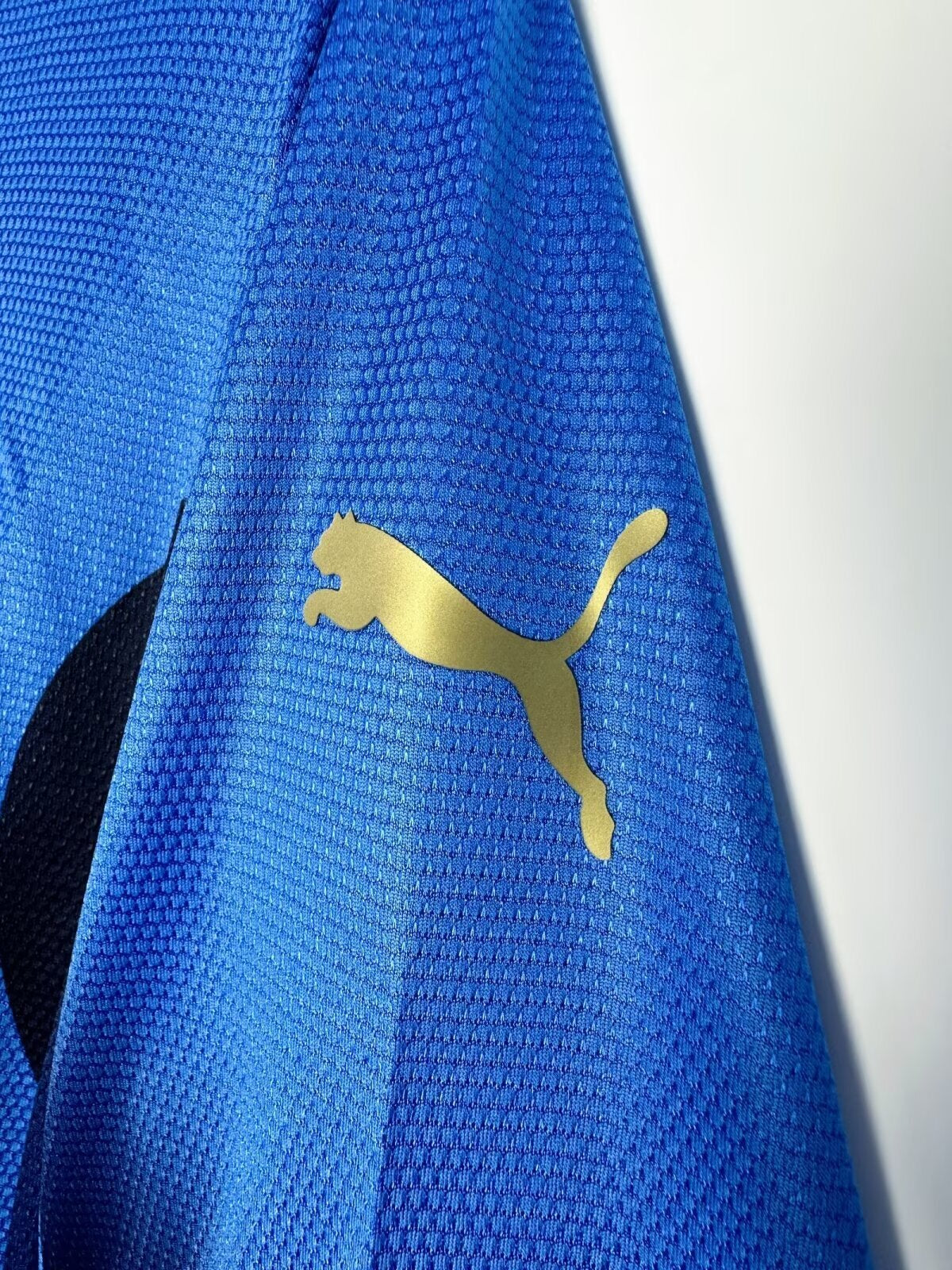 Man's Retro Long Sleeve Italy National Team Home - 2006