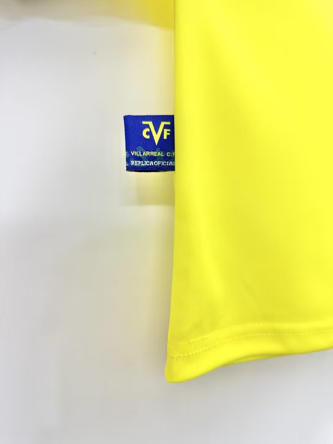 Man's Retro Jersey Villarreal Team - 2005/06