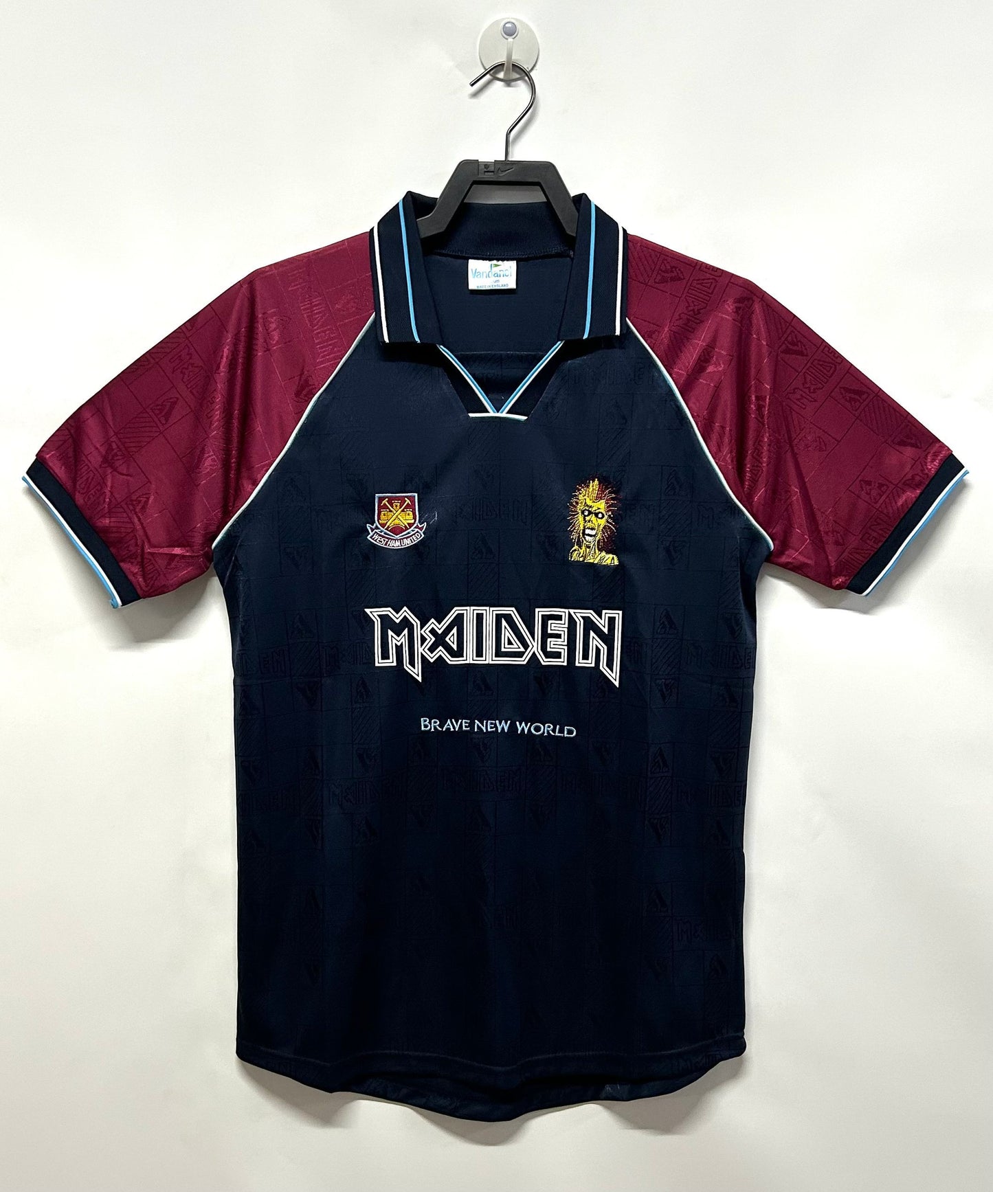 Man's Retro Jersey West Ham Team - 1999