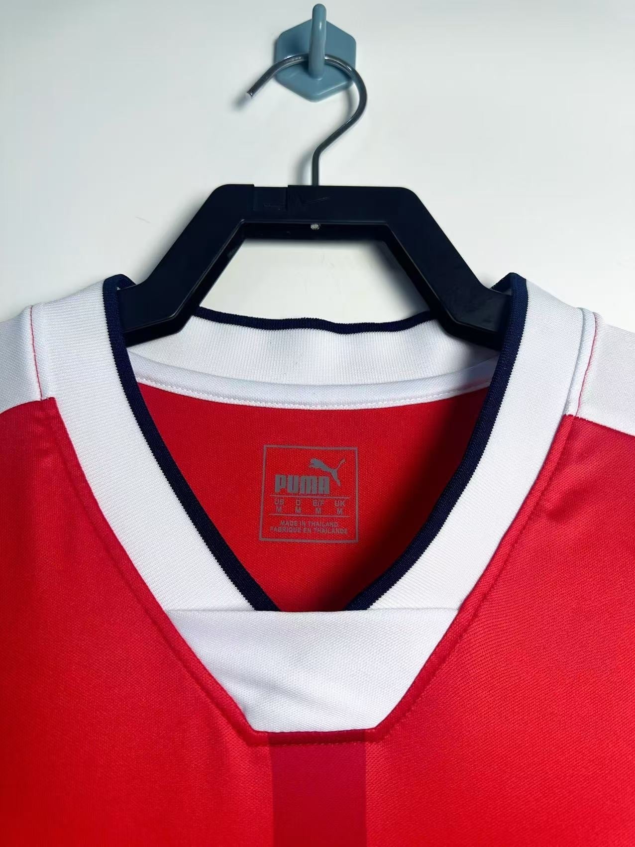 Man's Retro Jersey Arsenal Team Home - 2016/17