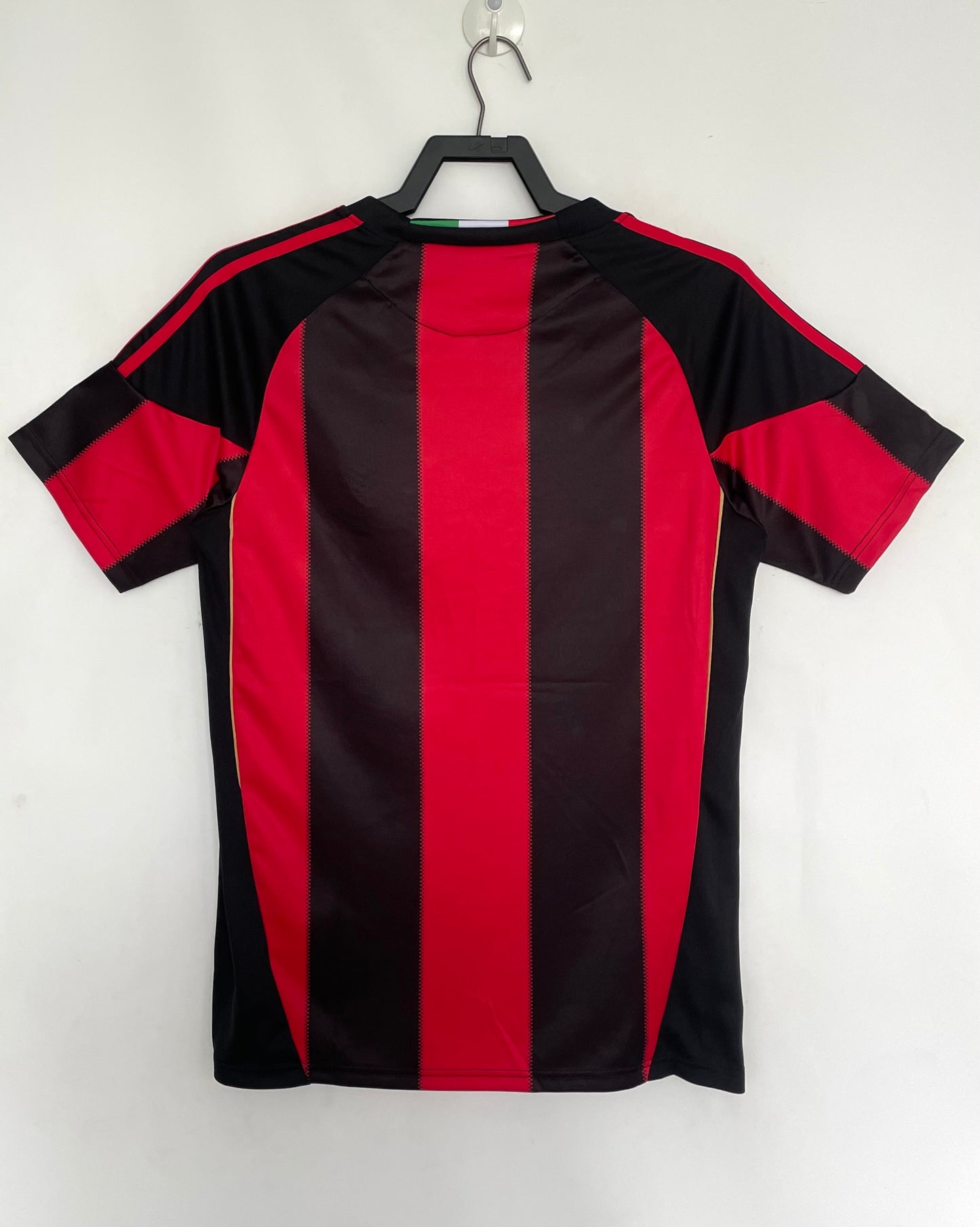 Man's Retro Jersey Milan Team Home- 2010/11