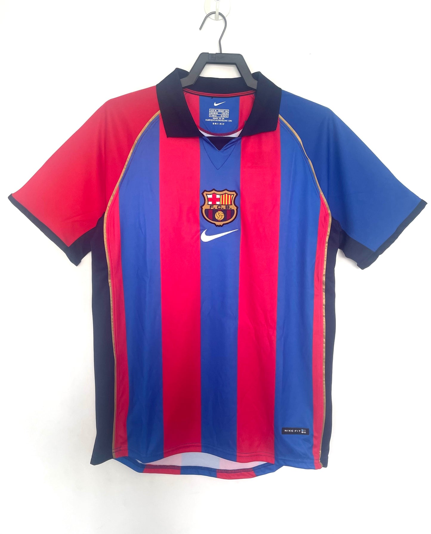 Man's Retro Jersey Barcelona Team Home - 2001/02
