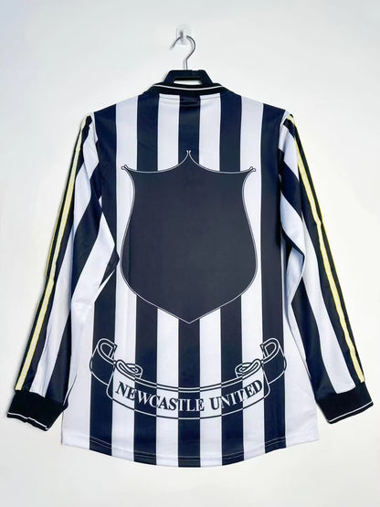 Man's Retro Long Sleeve Newcastle Team - 1997/99